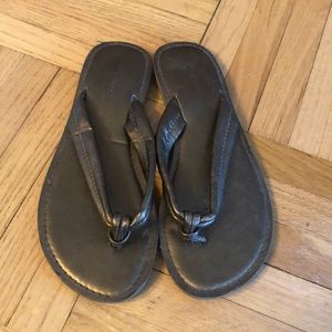 Banana Republic Bronze flip flops